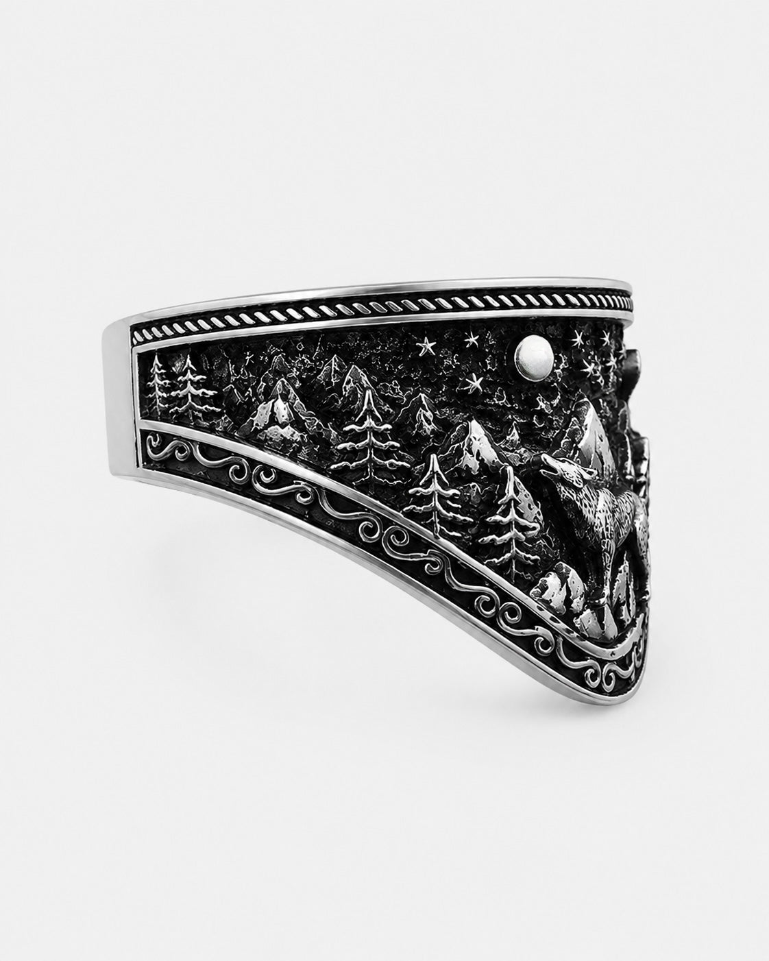 The Lunar Howl Ring