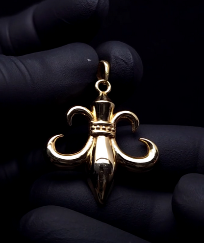 Old money Aesthetic pendant
