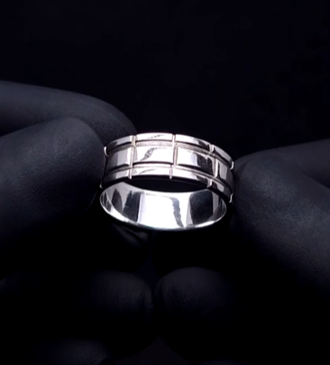 Gridon Band Ring