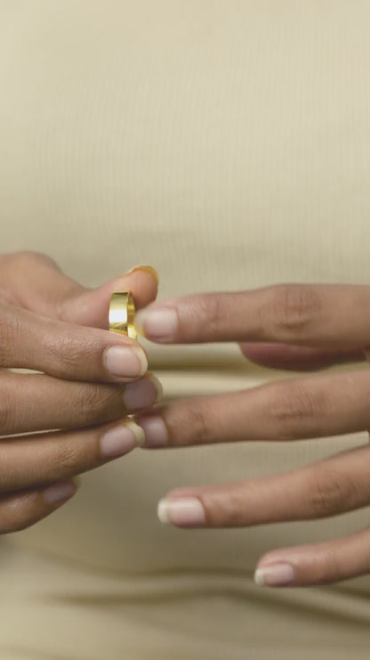 Minimalistic Gold Band Ring