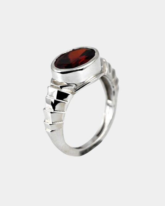 Red Stone Dragon Ring